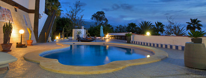 Finca mit Pool für 22 Personen