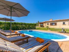 Ferienhaus mit Pool, und Terrasse