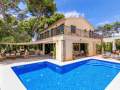 Moderne Villa mit Pool & Strandnähe