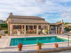 Finca aus Naturstein auf Mallorca