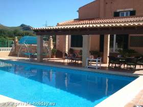 Ferienhaus am Golfplatz mit Pool