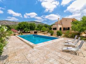 Finca mit Pool und tollem Garten