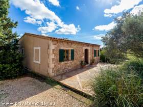 Finca mit Garten und Terrassen