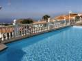 Apartment mit Pool und Terrasse