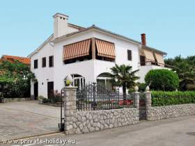Ferienwohnung mit Garten und Grill