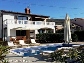 Ferienwohnung mit Terrasse und Pool