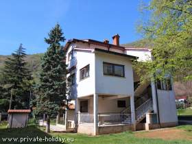 Apartment mit Garten & Liegewiese