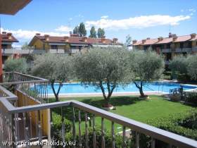 Ferienwohnung mit Pool & Balkon
