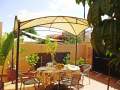 Ferienhaus in Arona mit Terrasse