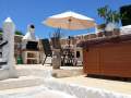 Ferienhaus mit Jacuzzi und Terrasse