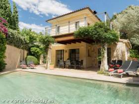 Moderne Villa mit Privatpool