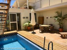 Großes Ferienhaus mit eigenem Pool